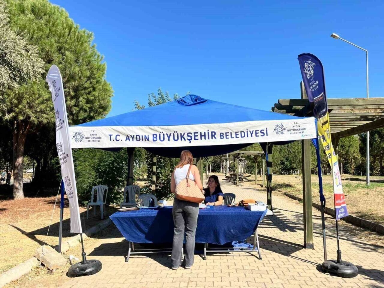 Aydın Büyükşehir Belediyesi’nden üniversite öğrencilerine Aykart hizmeti