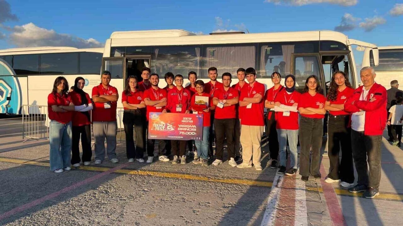 Bilim Yunusemre öğrencileri TEKNOFEST’te birinci oldu
