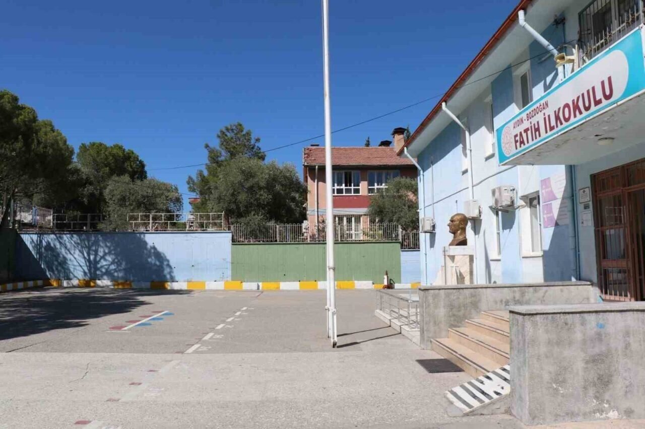 Bozdoğan Belediyesi okullardaki çalışmaları tamamladı