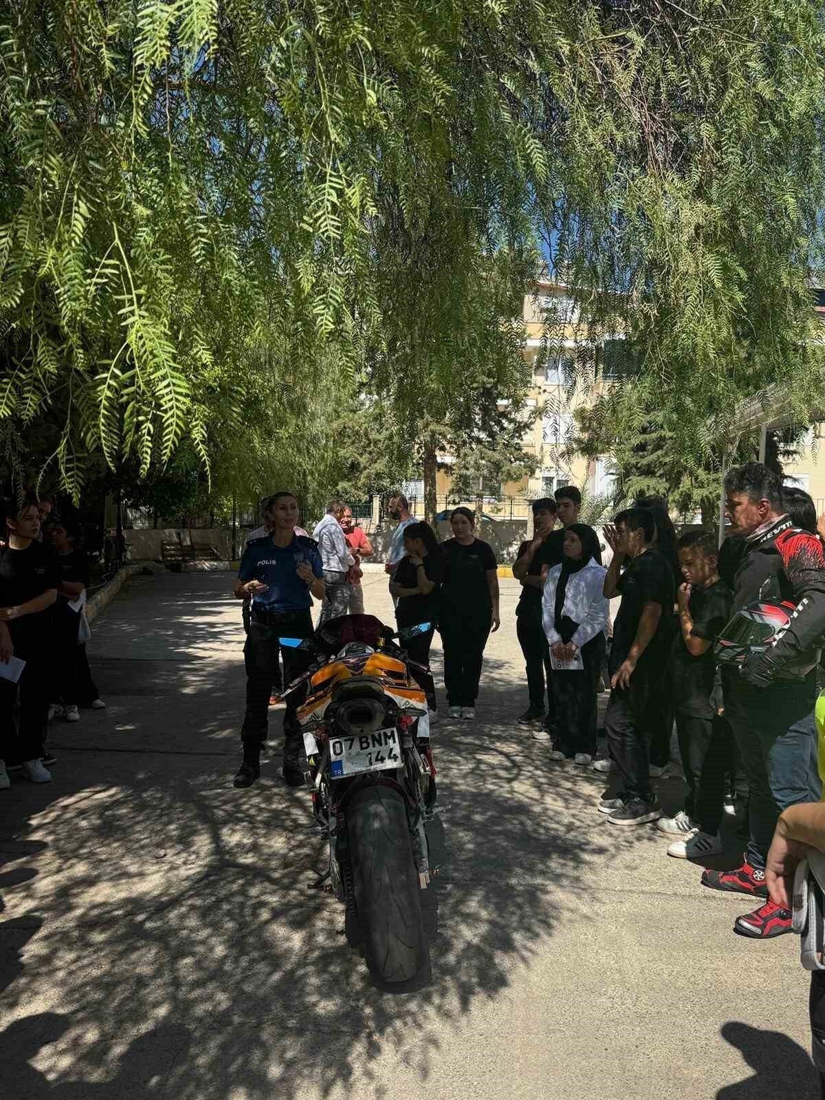 Gazipaşa’da ’Kask Candır’ semineri ilgi gördü
