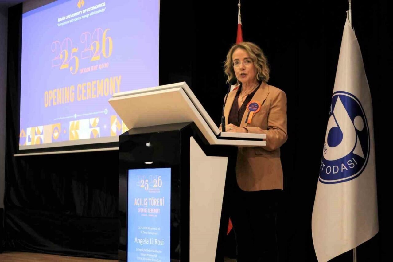 İzmir Ekonomi’den yeni döneme ‘merhaba’