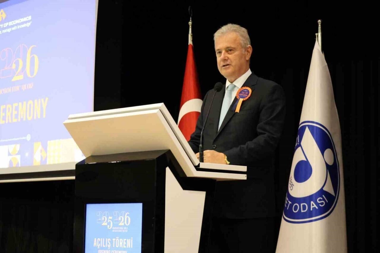 İzmir Ekonomi’den yeni döneme ‘merhaba’