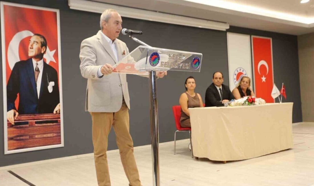 Kocagöz: “Türkiye’de örnek olacak bir yerel demokrasi modelinin temellerini atıyoruz” Kepez Kent Konseyi Olağan Genel Kurulu’nda konuşan Kepez Belediye Başkanı