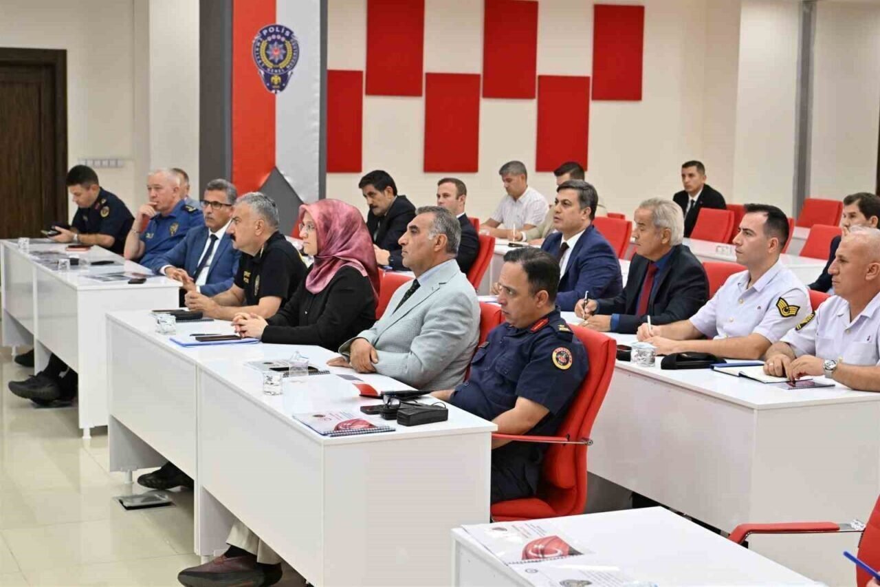 Manisa’da üniversite güvenliği için harekete geçildi