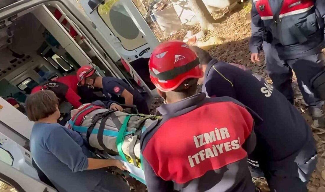 12 metrelik kuyuya düşen 80 yaşındaki Halil Amca, itfaiyenin müdahalesiyle kurtarıldı İzmir’in Ödemiş ilçesinde dengesini kaybederek yaklaşık 12 metre derinliğindeki kuyuya