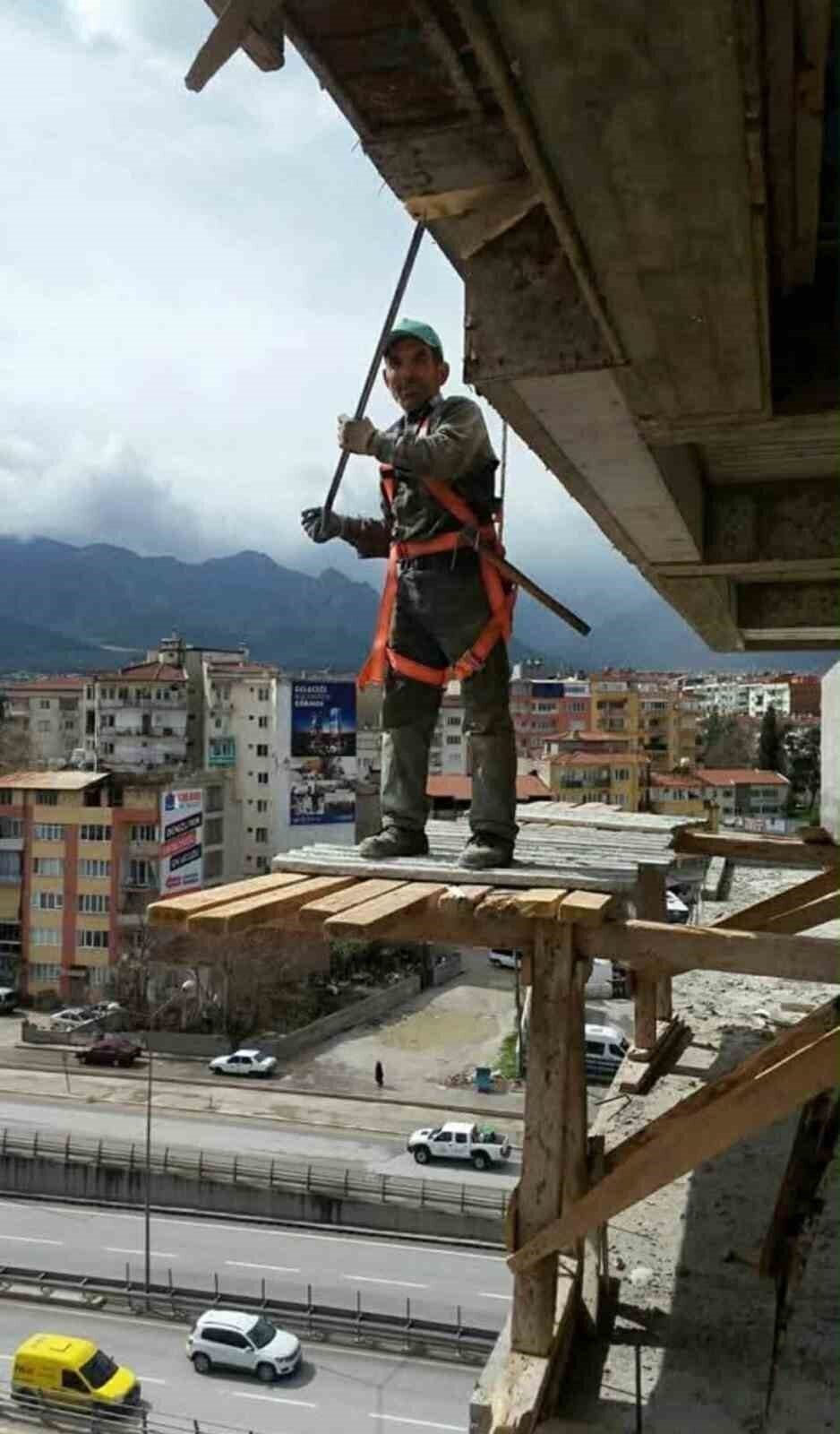 4. kattan düşen inşaat işçisi hayatını kaybetti