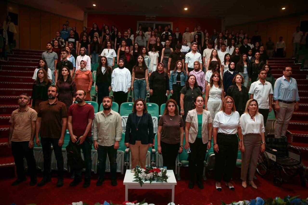 ADÜ oryantasyon programları sürüyor
