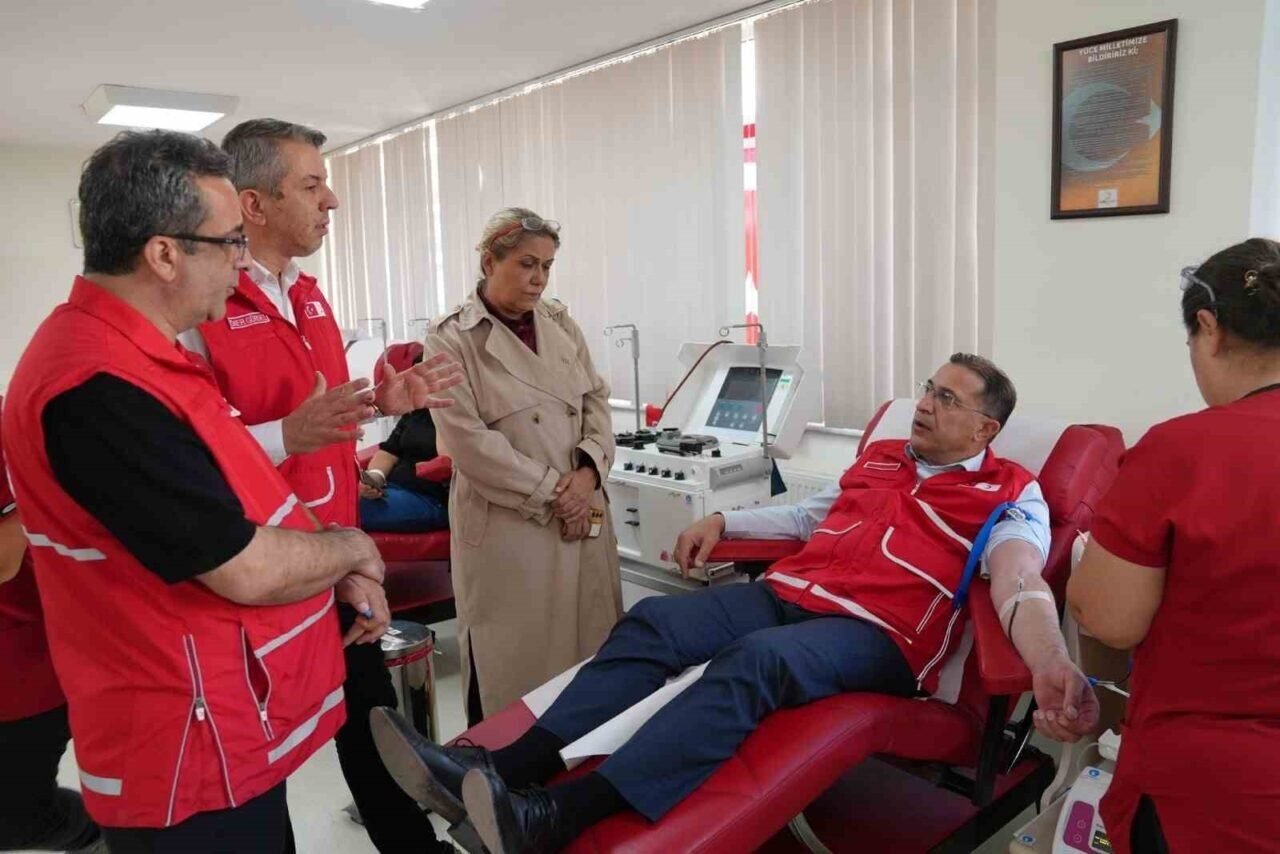 AK Parti’den kan bağışı çağrısı AK Parti’den kan bağışı çağrısı