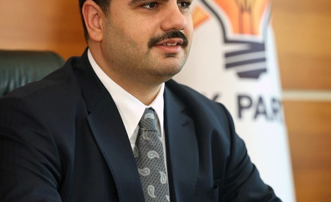 AK Partili İnan’dan CHP’ye tepki: “Yavru Vatan’ın iradesini istismar etmeye kalkıyor” AK Parti Genel Sekreteri EyyüpKadir İnan, “Kıbrıs denince aklına bağımsızlık