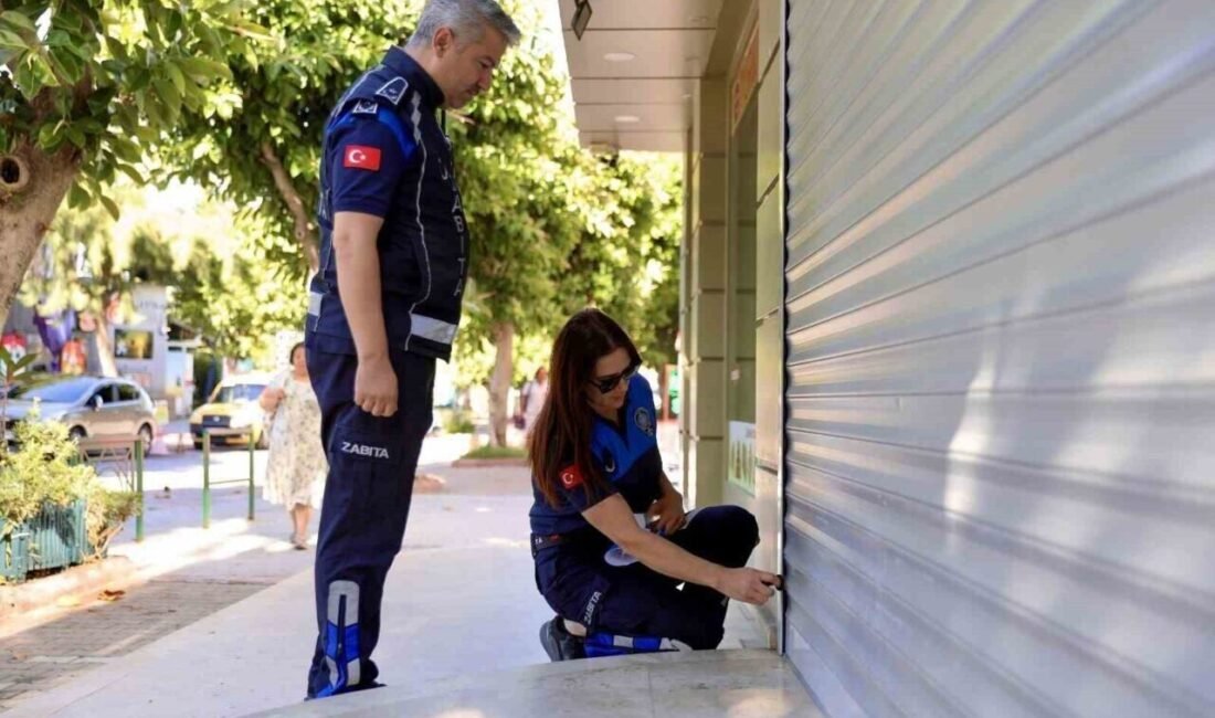 Alanya’da tarihi geçmiş ve çürümüş ürün satan iki işletme mühürlendi Alanya Belediyesi Zabıta Müdürlüğü ekipleri, kent genelinde yürüttükleri hijyen denetimlerinde
