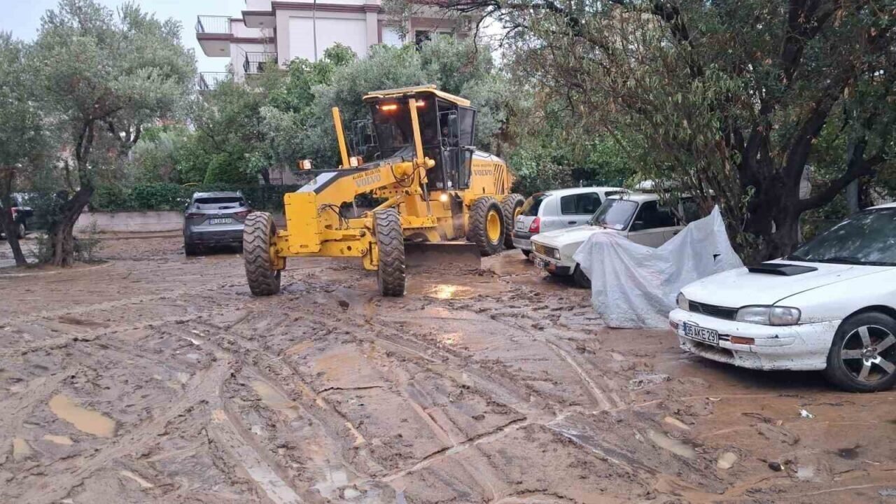 Aliağa Belediyesinden sel bölgesine destek