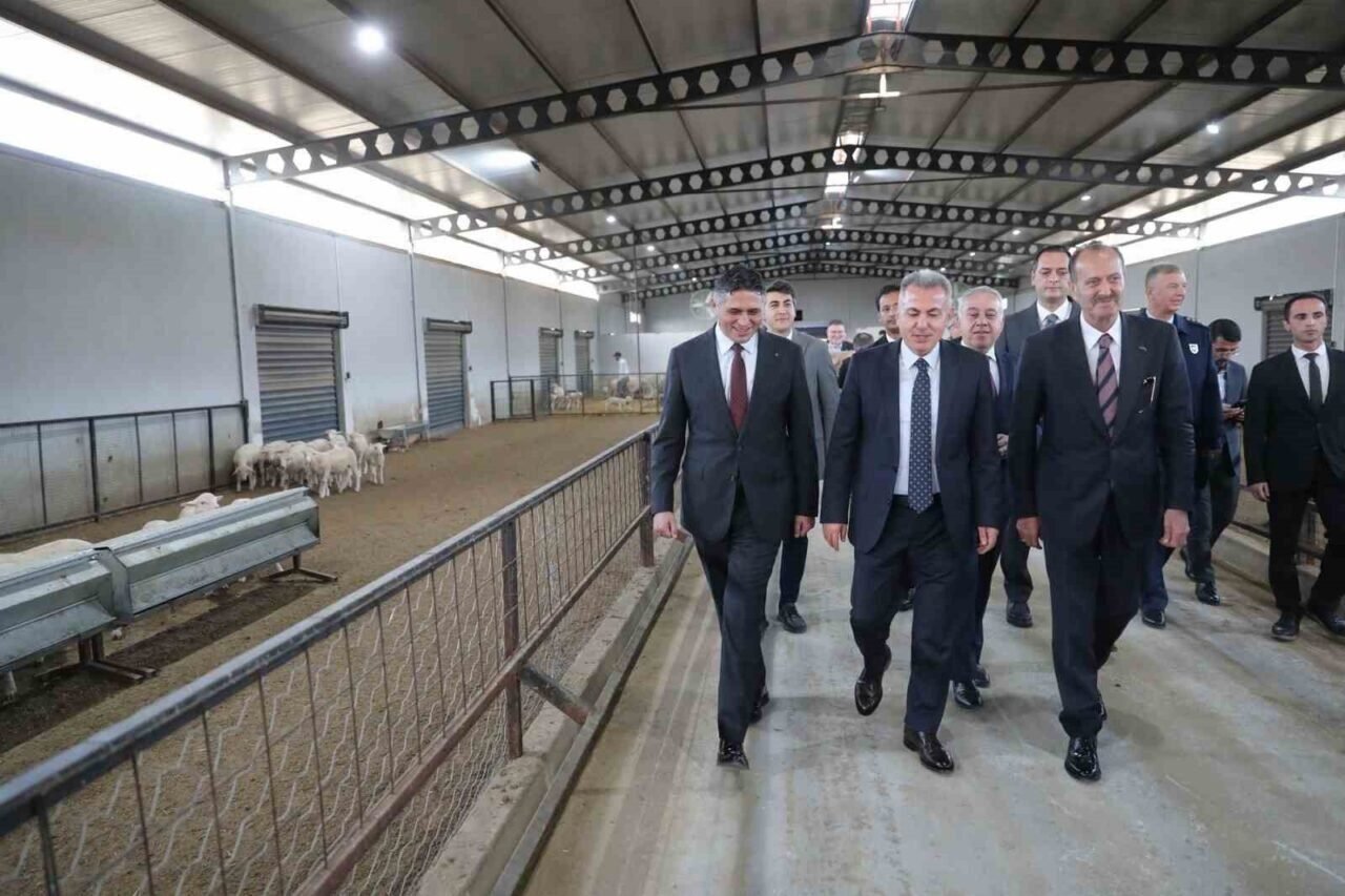 Aliağa, kırsal kalkınmada örnek olmaya devam ediyor