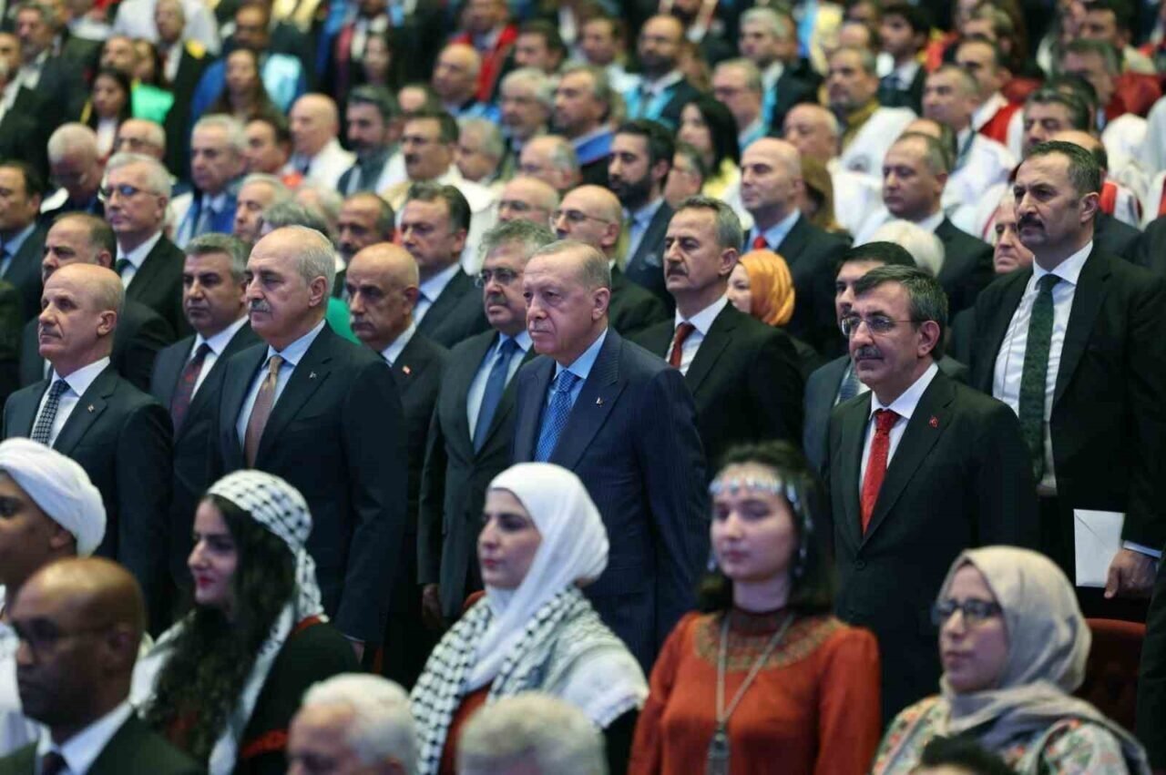 ALKÜ Rektörü Türkdoğan, 2025-2026 akademik yılı açılış törenine katıldı