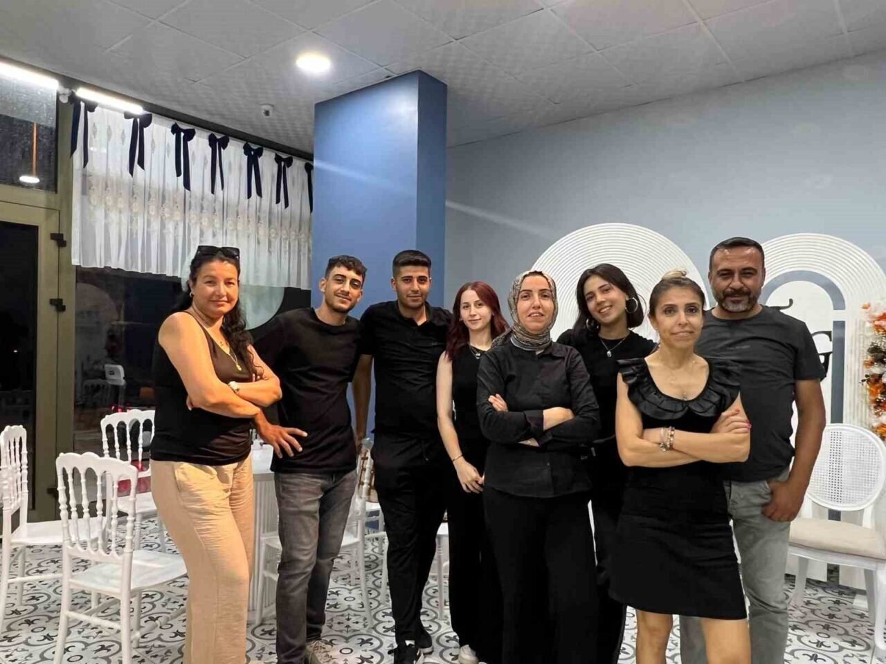 Anne kız el ele verdi, Köşk’teki tüm kadınların sorunlarına çözüm üretti