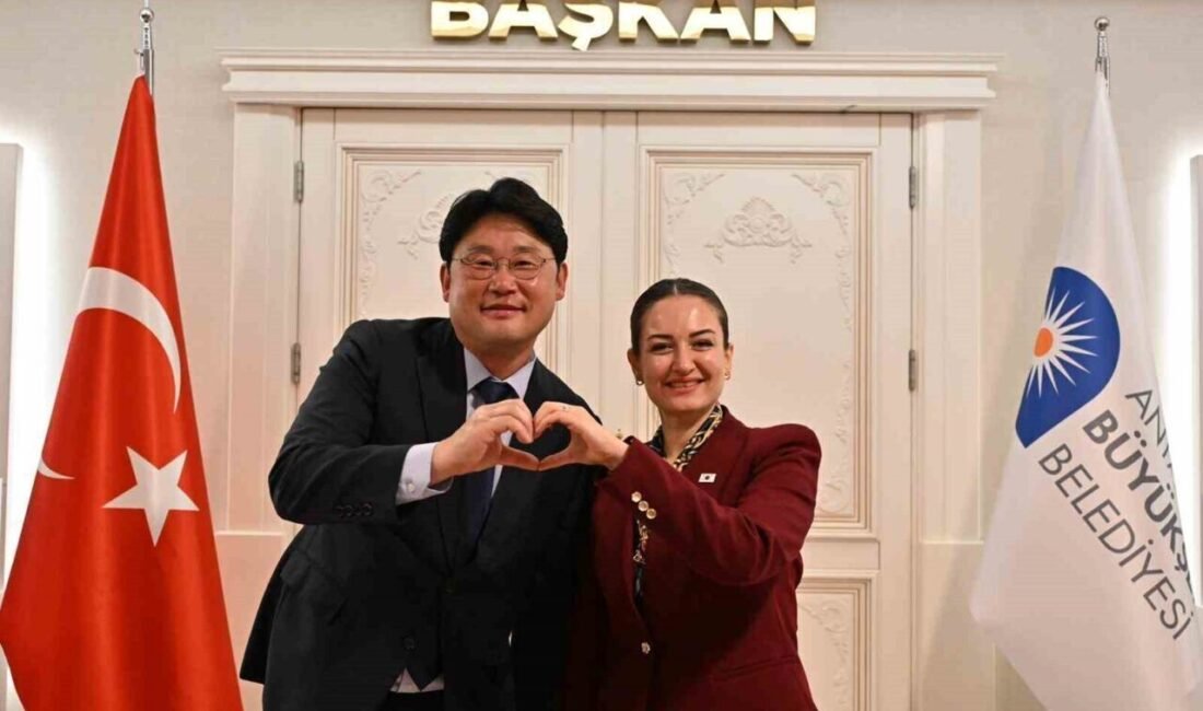 Antalya ile Güney Kore akıllı şehircilikte el sıkıştı Antalya Büyükşehir Belediyesi ile Güney Kore’nin Seul kentine bağlı Eunpyeong