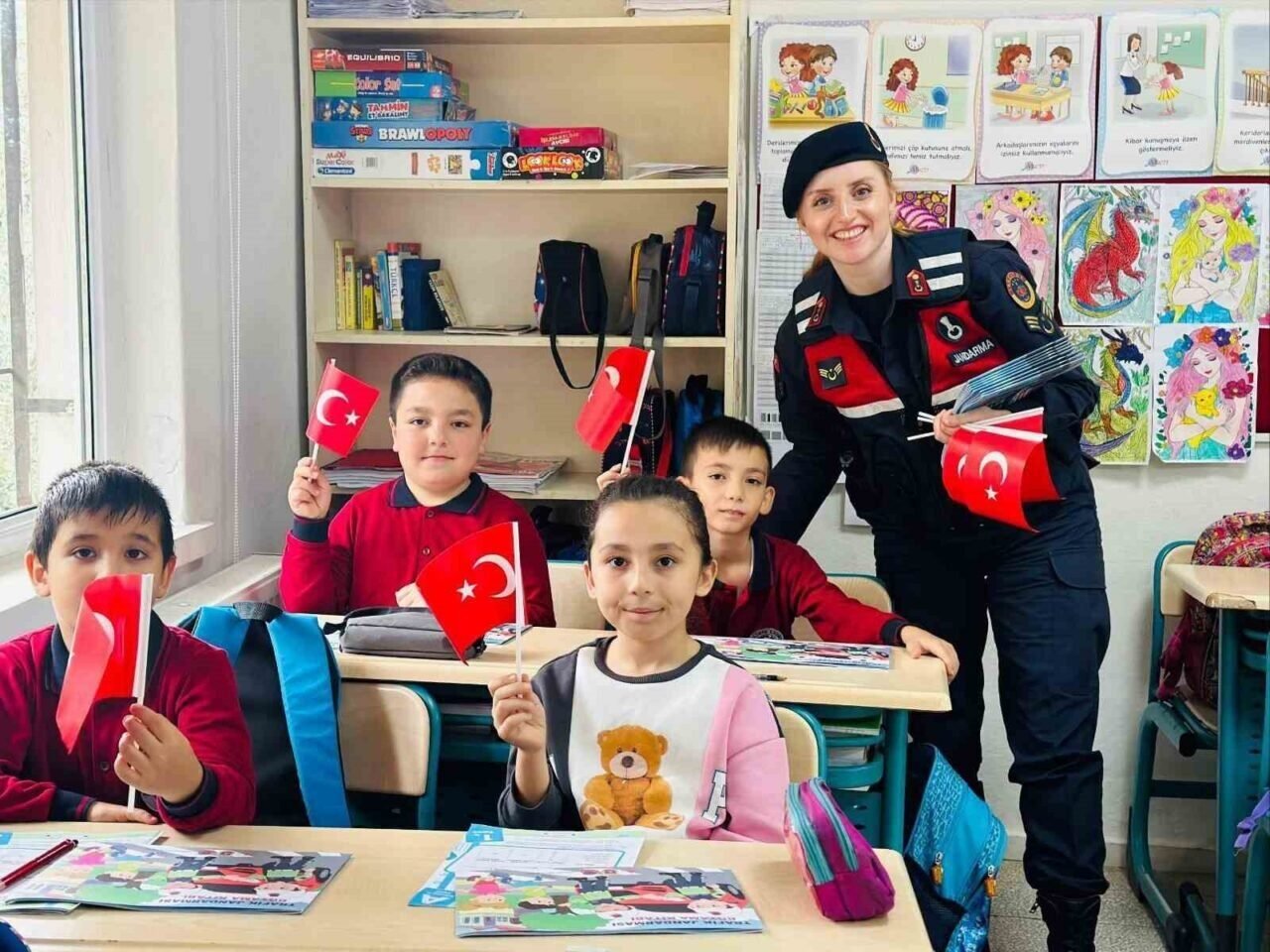 Arpadere İlkokulu’nda Cumhuriyet coşkusu yaşandı