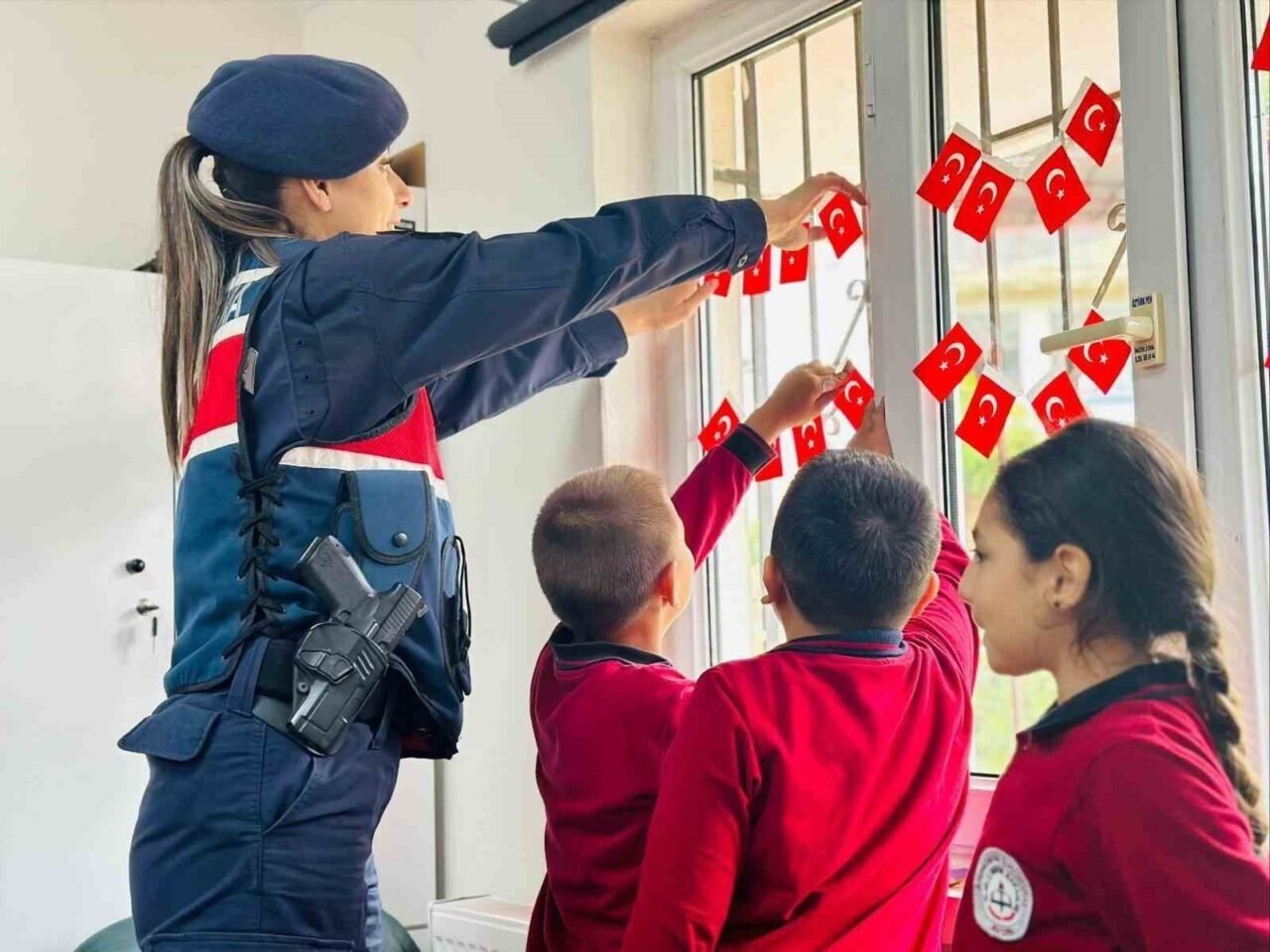 Arpadere İlkokulu’nda Cumhuriyet coşkusu yaşandı