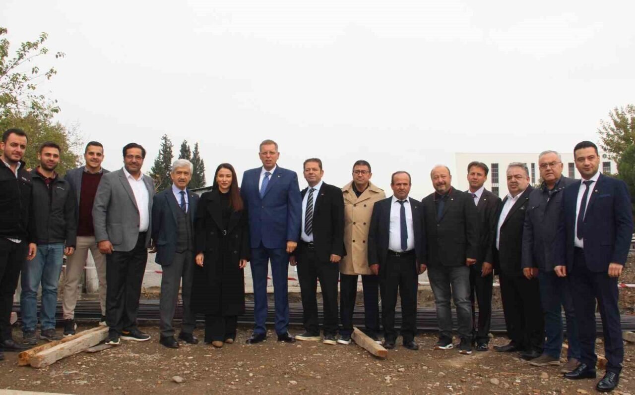 Asırlık borsa, yeni yüzyılın binasının temelini dualarla attı