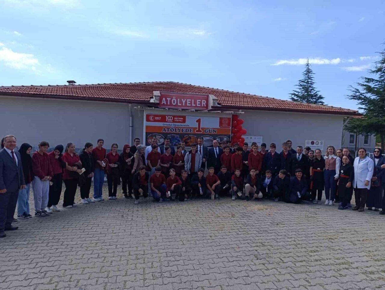 "Atölyede 1 Gün Projesi" Gördes’te başladı