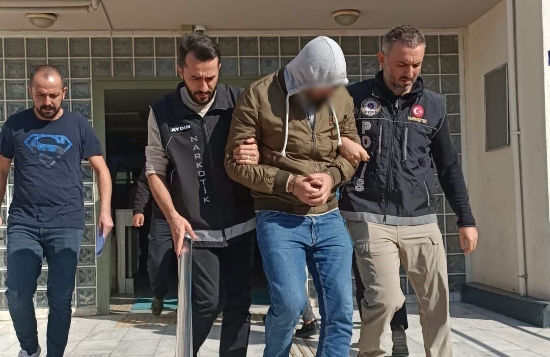 Aydın’da bin 800 gram uyuşturucu madde ele geçirildi Aydın’da bin 800 gram uyuşturucu madde ele geçirildi