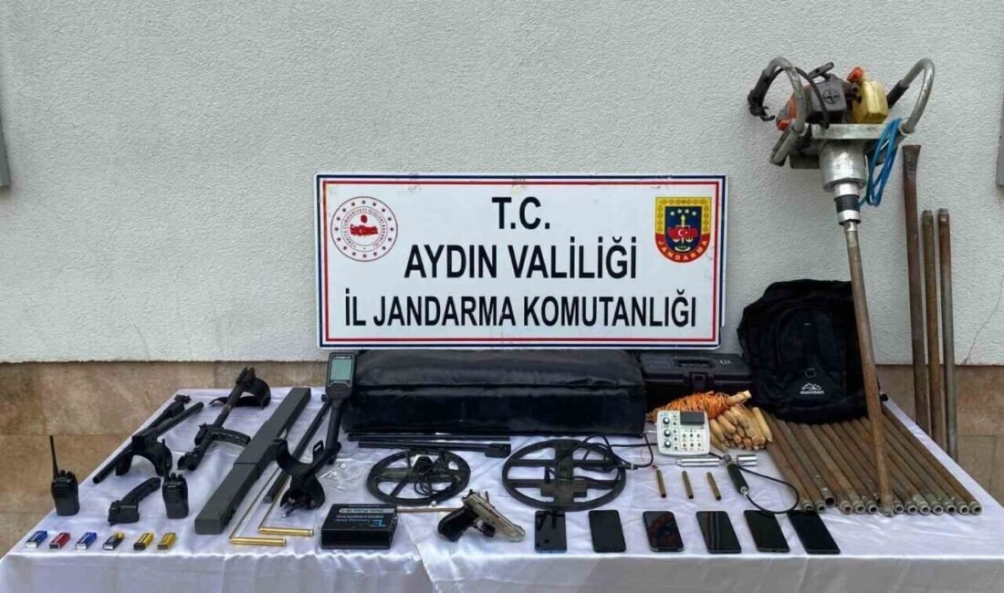 Aydın’da kaçak kazı yapan şahısların  evlerine operasyon Aydın’da kaçak kazı yoluyla tarihi eser bulmak isteyen şahısların evlerinde