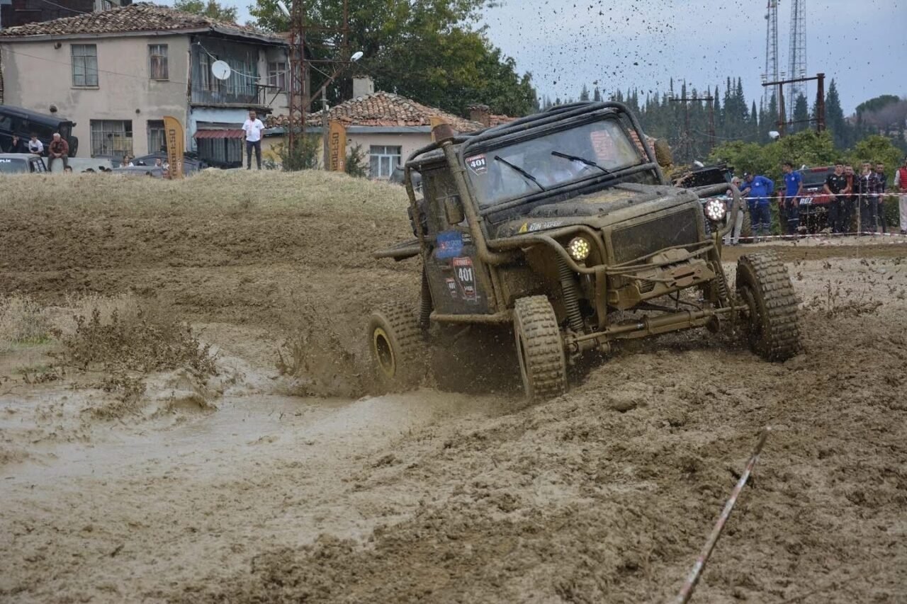 Babadağ’da off-road gösterileri nefes kesti