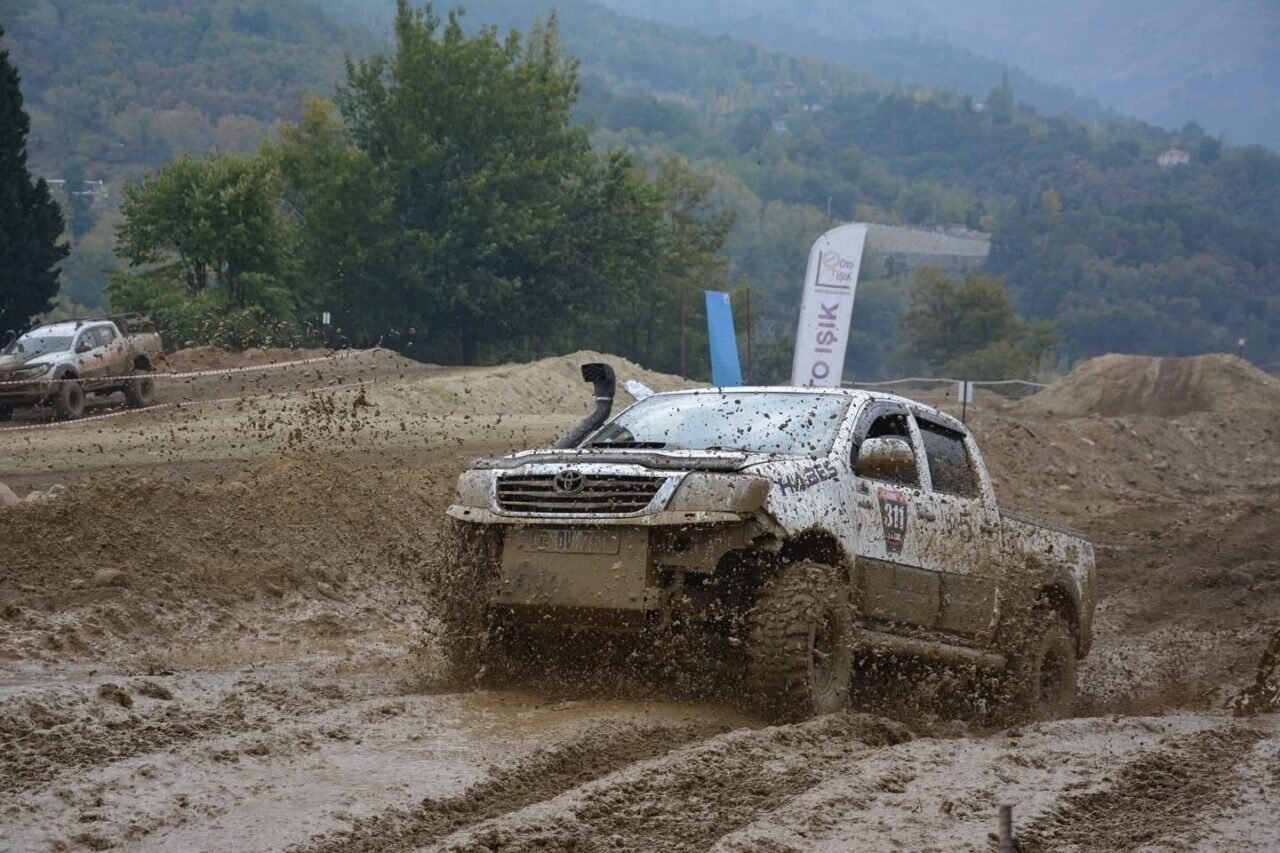 Babadağ’da off-road gösterileri nefes kesti