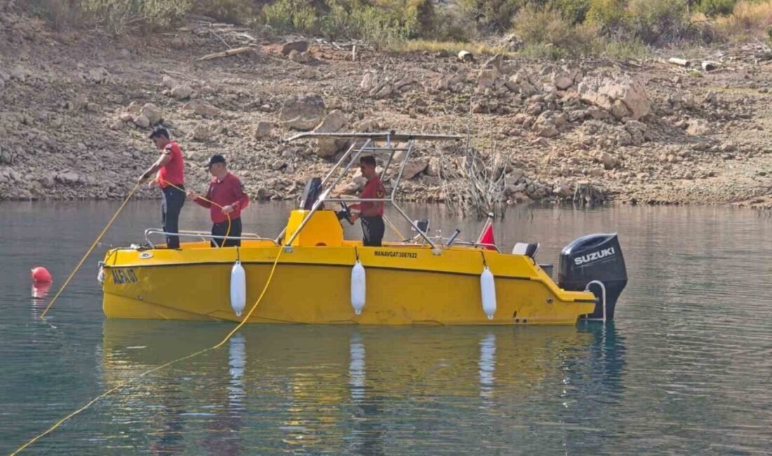 Baraj gölünde yüzerken kaybolan İrlandalı turist sualtı dron ve robotla arandı Antalya’nın Manavgat ilçesi Oymapınar Baraj Gölü’nde yüzerken kaybolan İrlandalı turisti,