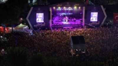 Aydın Büyükşehir Belediyesi’nin düzenlediği Aydınfest Gençlik Festivali, bu yıl da