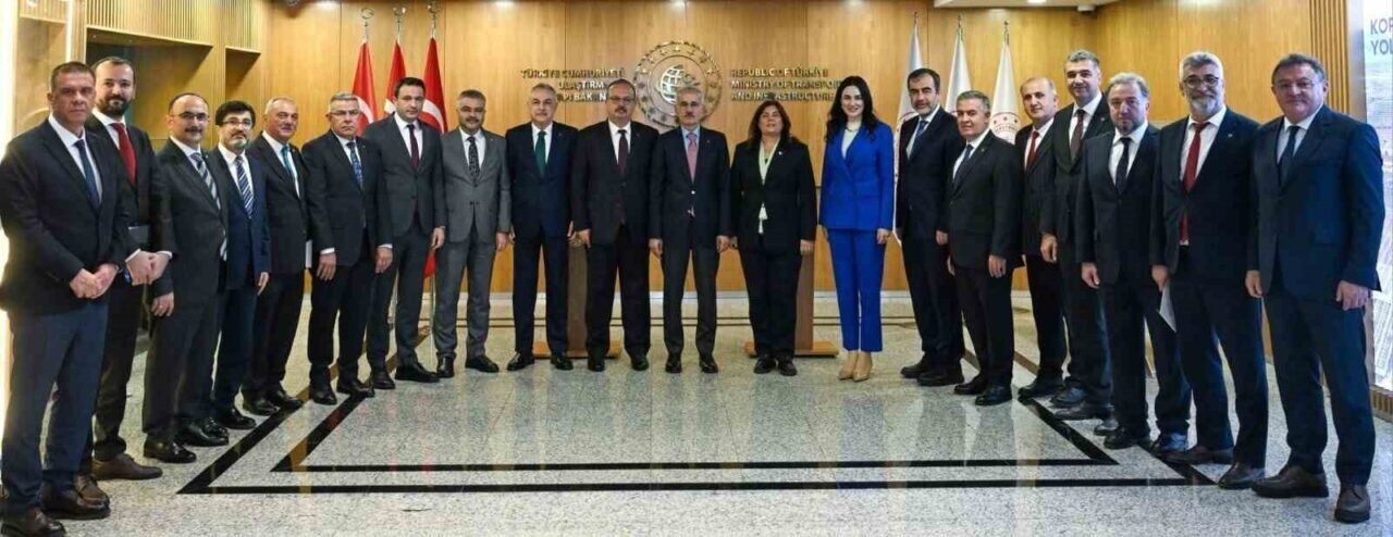 Başkan Çerçioğlu’ndan Aydın’a yeni banliyö hattı müjdesi