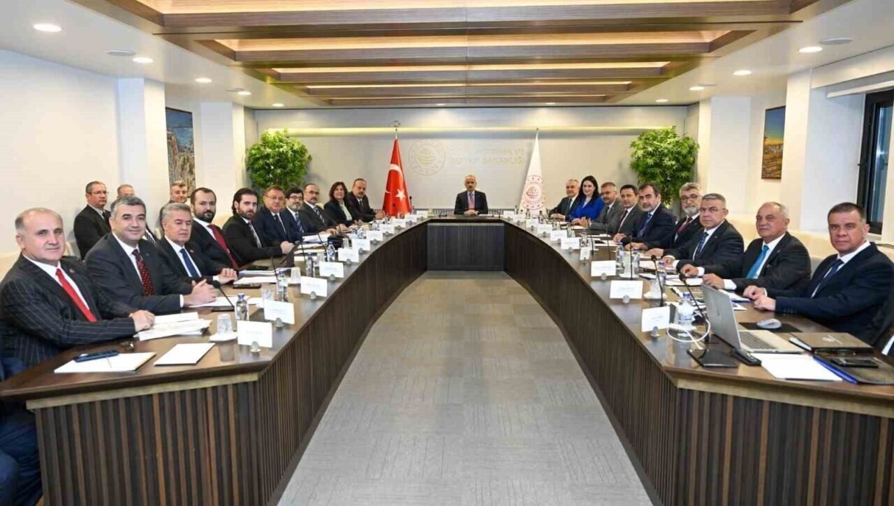Başkan Çerçioğlu’ndan Aydın’a yeni banliyö hattı müjdesi