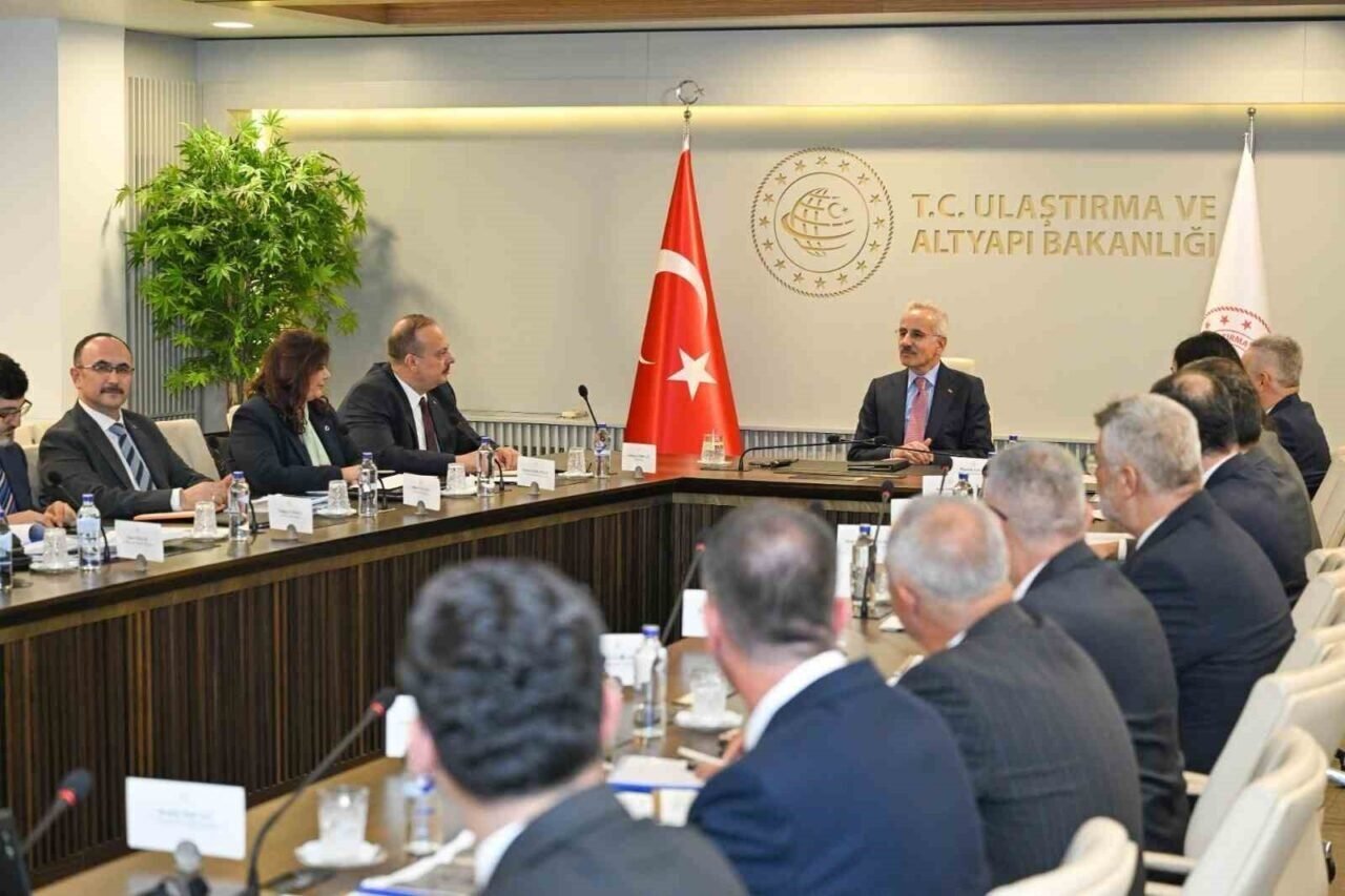 Başkan Çerçioğlu’ndan Aydın’a yeni banliyö hattı müjdesi