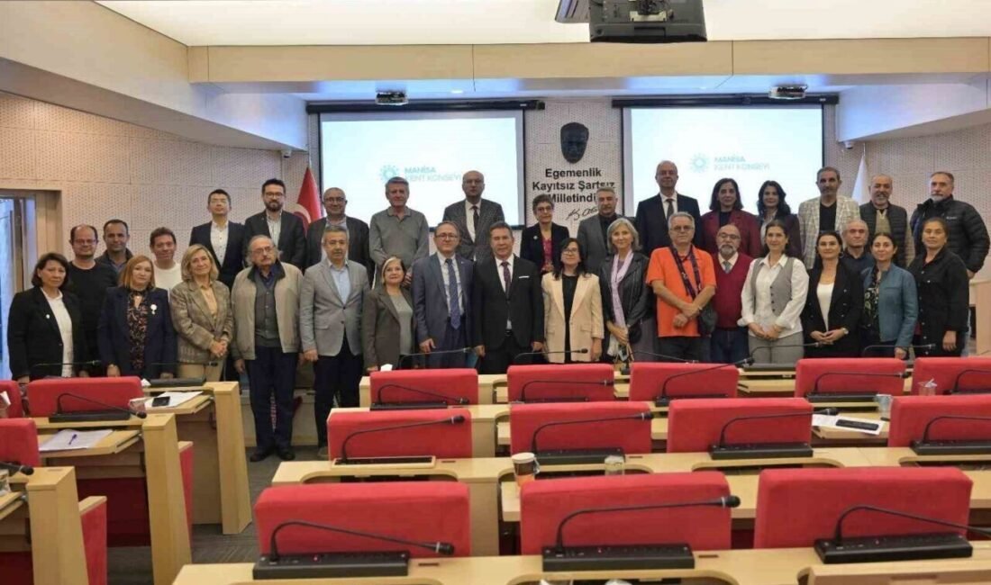 Bayraktar’dan ’Tüm ilçelere kent konseyi kurulsun’ çağrısı Manisa Kent Konseyi, katılımcı demokrasiyi güçlendirmek amacıyla gerçekleştirdiği seçimsiz genel