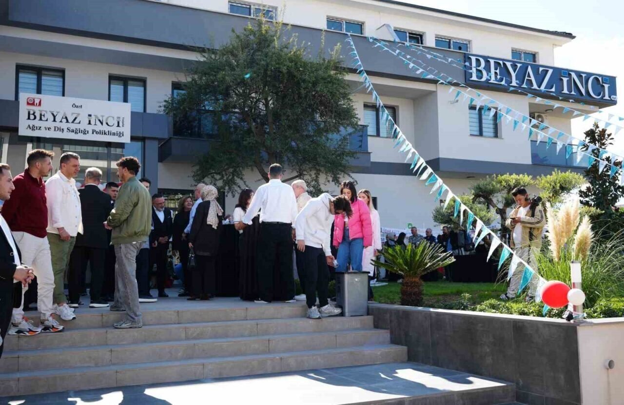 Beyaz İnci Ağız ve Diş Sağlığı Merkezi 4’üncü şubesini Denizlilerin hizmetine sundu