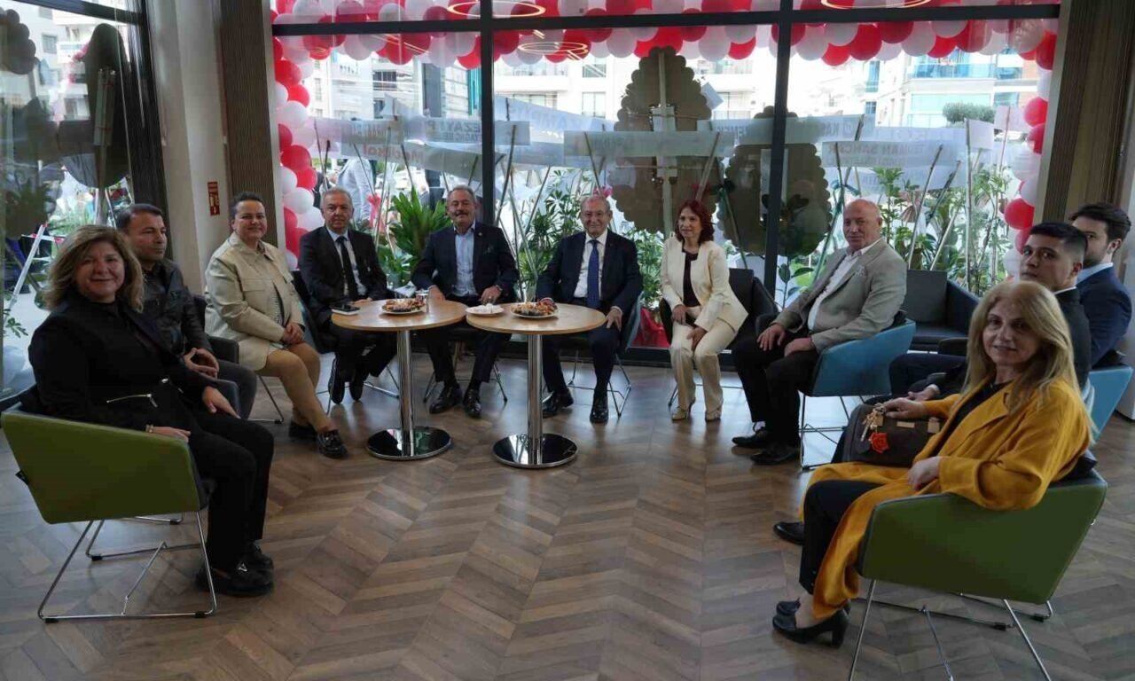 Beyaz İnci Ağız ve Diş Sağlığı Merkezi 4’üncü şubesini Denizlilerin hizmetine sundu