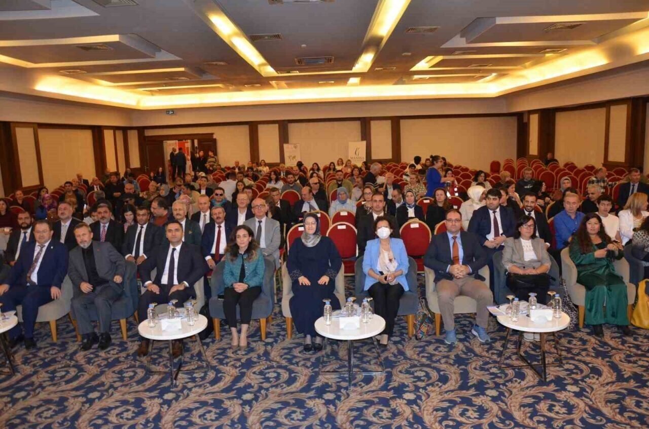 BİLTEVT 2025 Uluslararası Engelsiz Bilişim Kongresi Manisa’da gerçekleştirildi