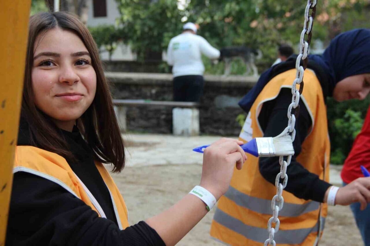 Birgi’de umut dolu etkinlik: SENTRUM genç gönüllü buluşması düzenlendi
