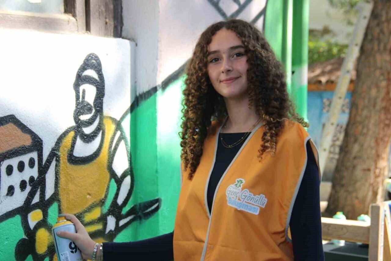 Birgi’de umut dolu etkinlik: SENTRUM genç gönüllü buluşması düzenlendi