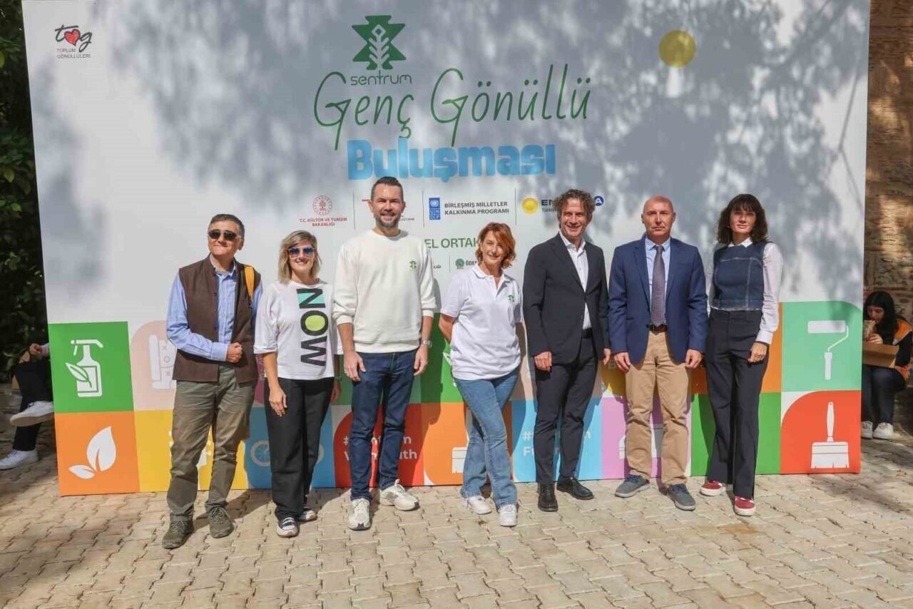 Birgi’de umut dolu etkinlik: SENTRUM genç gönüllü buluşması düzenlendi