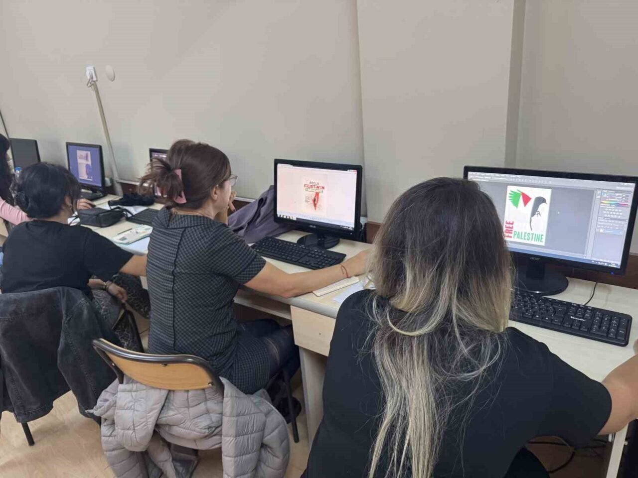 Bornovalı kursiyerlerden Filistin’e destek Bornovalı kursiyerlerden Filistin’e destek