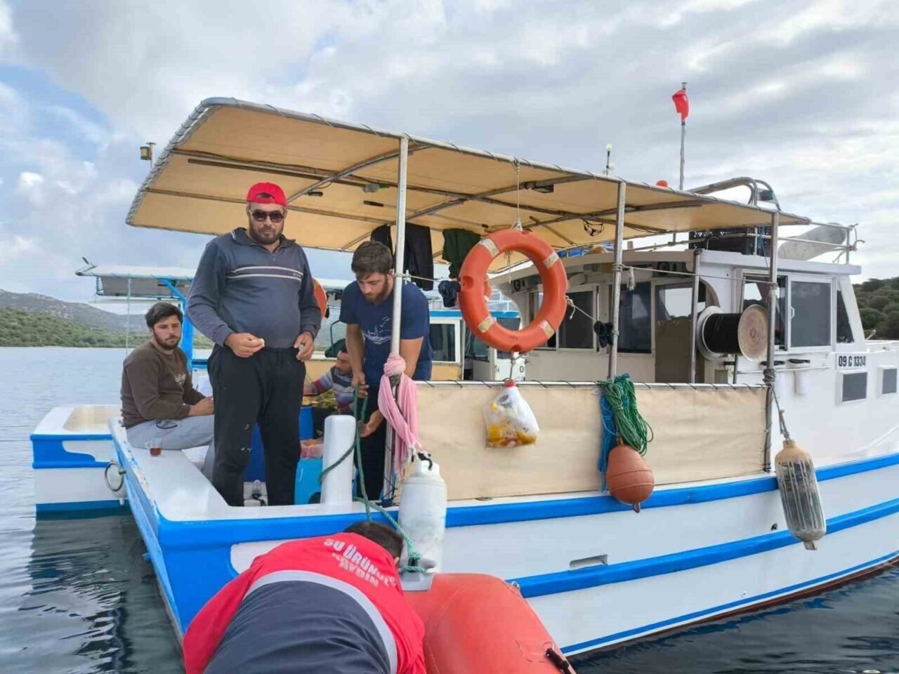 Büyük Menderes’teki yasak ağlar temizlendi