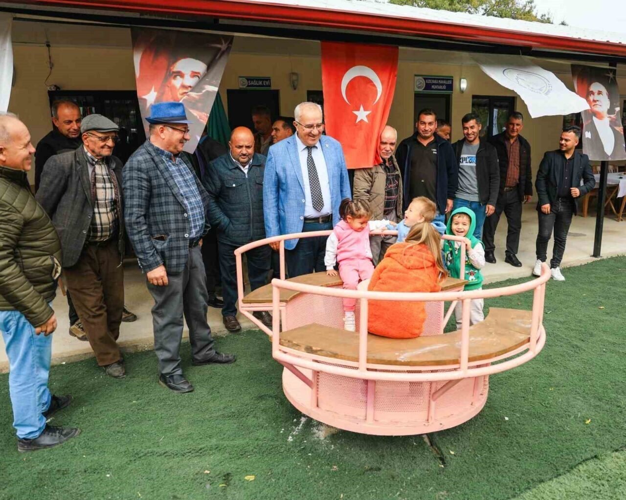 Çameli Belediyesi tarafından Kızılyaka Mahallesi’nde hayata geçirilen Kızılyaka Mahallesi Sosyal Yaşam Merkezi açılışı gerçekleştirildi