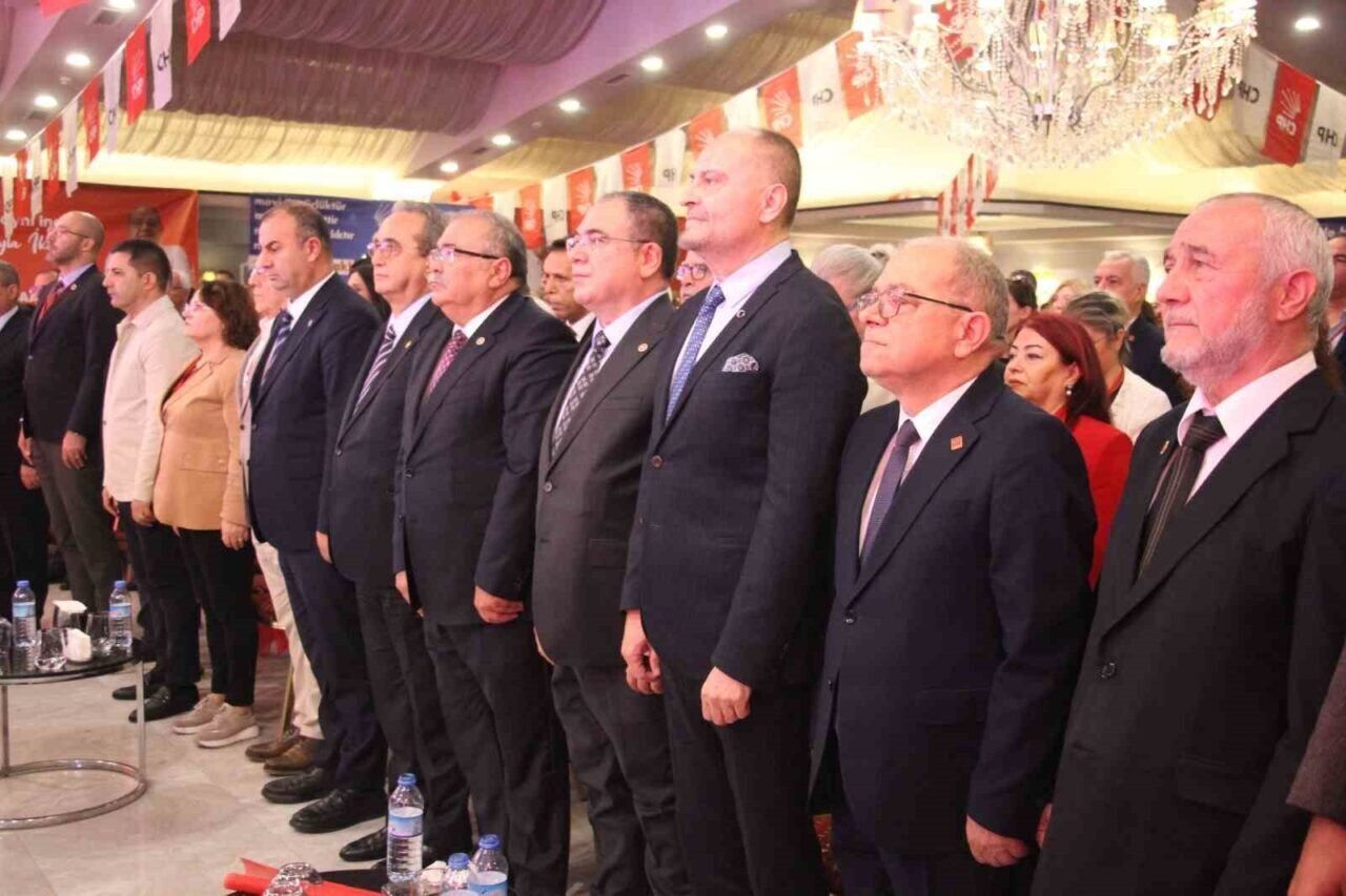 CHP Aydın İl Kongresi’nde gergin anlar
