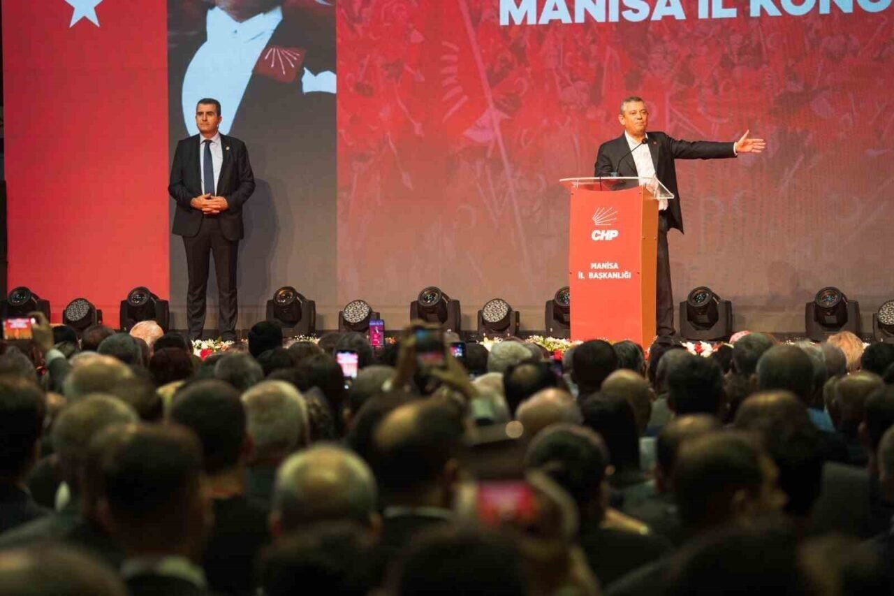 CHP Genel Başkanı Özel memleketi Manisa’da konuştu