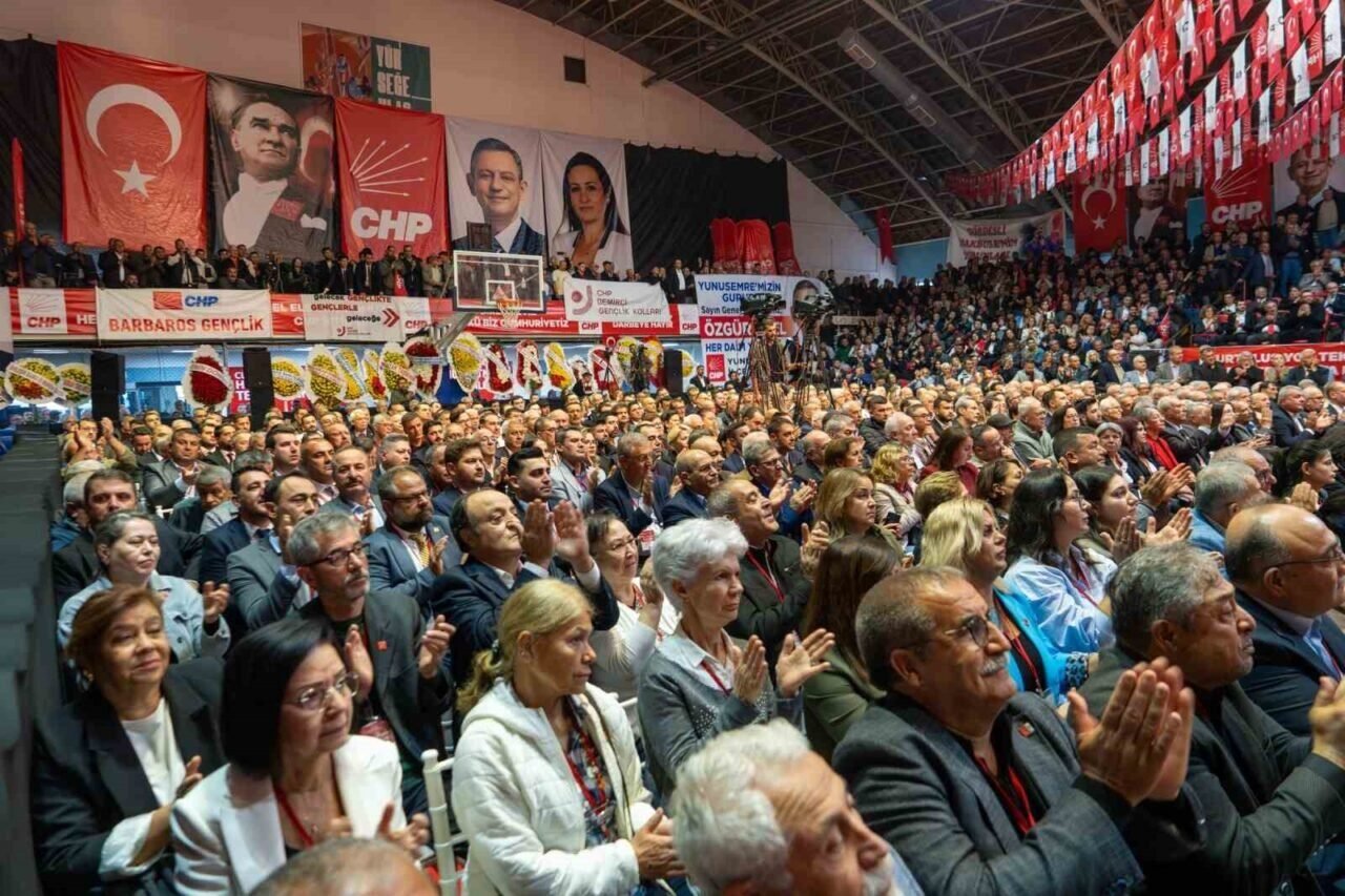 CHP Genel Başkanı Özel memleketi Manisa’da konuştu