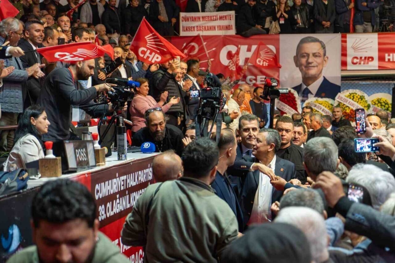 CHP Genel Başkanı Özel memleketi Manisa’da konuştu