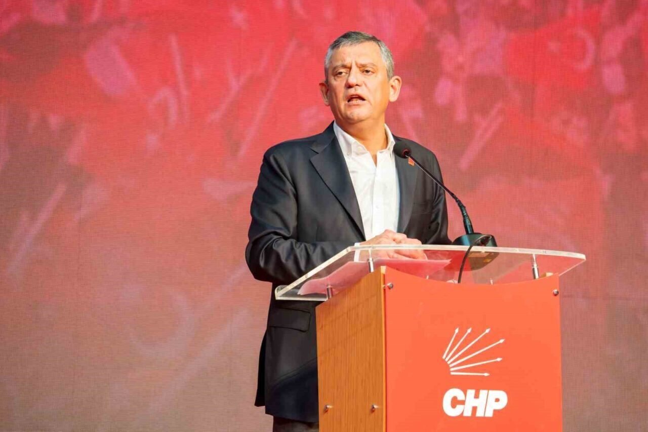 CHP Genel Başkanı Özel memleketi Manisa’da konuştu