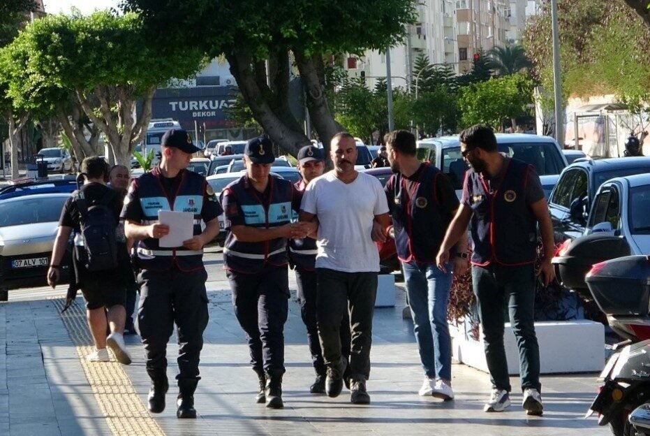 Çöp kamyonunda mesai arkadaşını öldüren cinayet zanlısı: "Çok hızlı sürüyordu, konuşmalarına dikkat etmiyordu"