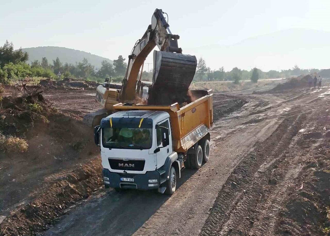 Demirci-Selendi yolu için ihale süreci başlıyor