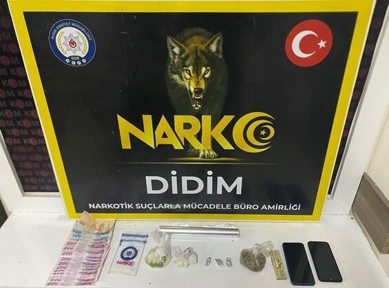 Didim’de uyuşturucu operasyonu: 2 tutuklu Aydın’ın Didim ilçesinde uyuşturucu ile mücadele kapsamında düzenlenen operasyonda iki